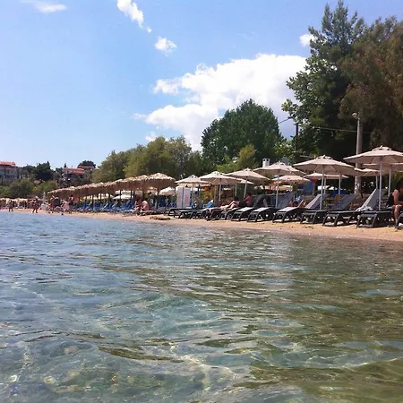 Alexandra'S Glifa Apartments