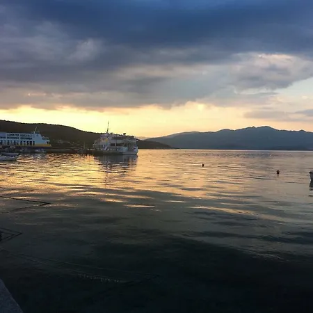 Apartment Alexandra'S Glifa Apartments *