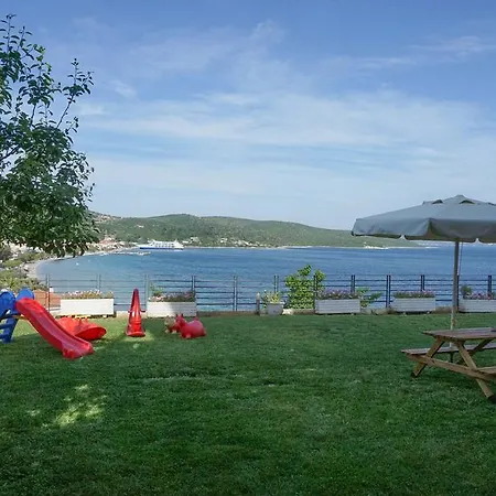 Apartment Alexandra'S Glifa Apartments